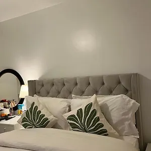 Stars Luxury , London United Kingdom